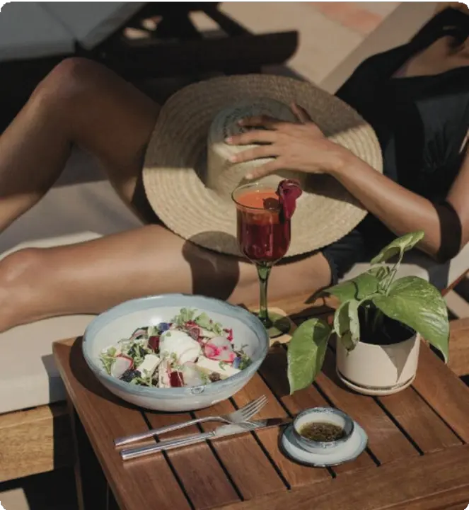 MACRO-NUTRITIONAL <br> DINING